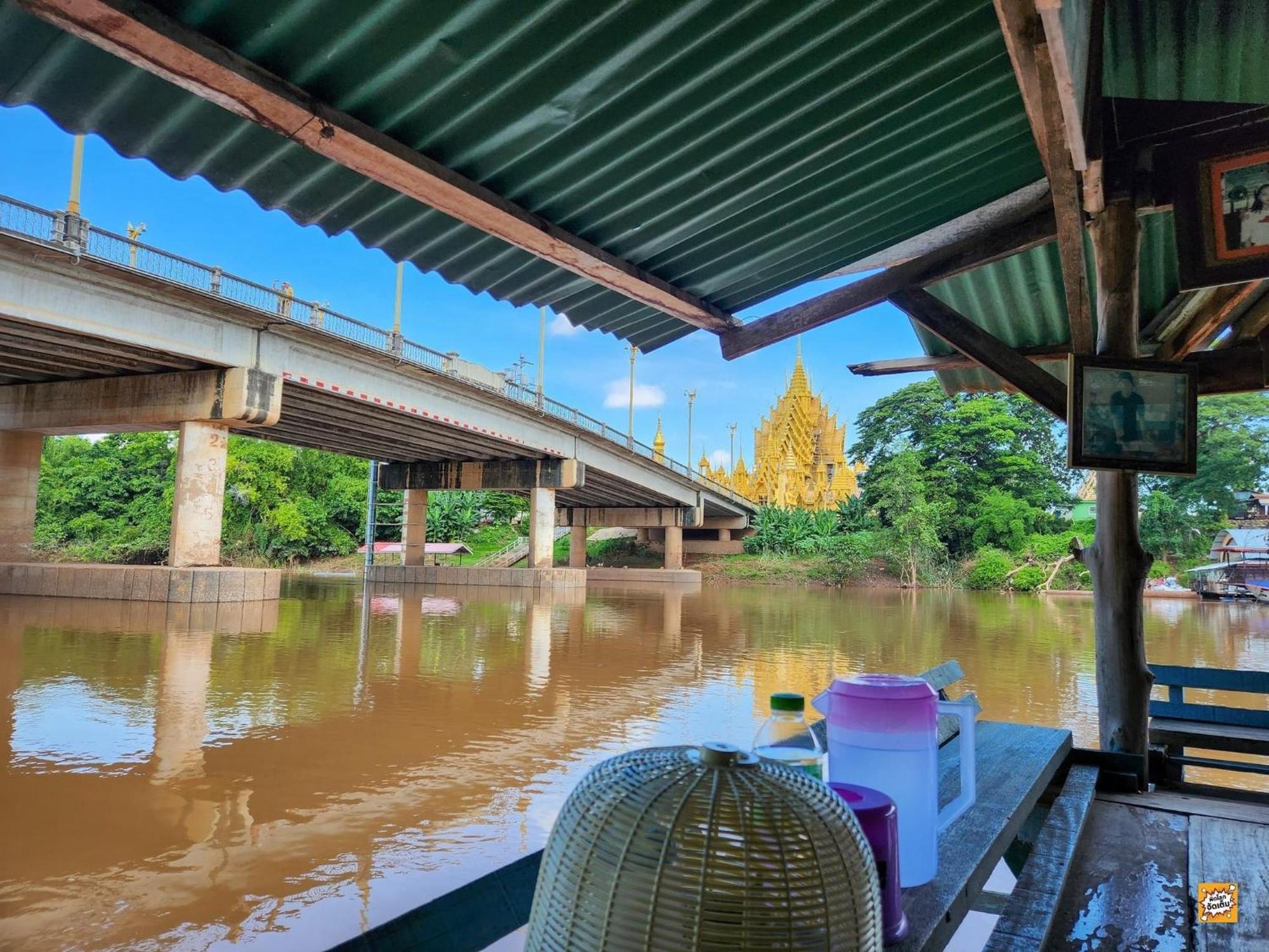 Hostelbed And Retreat Phitsanulok Exterior photo