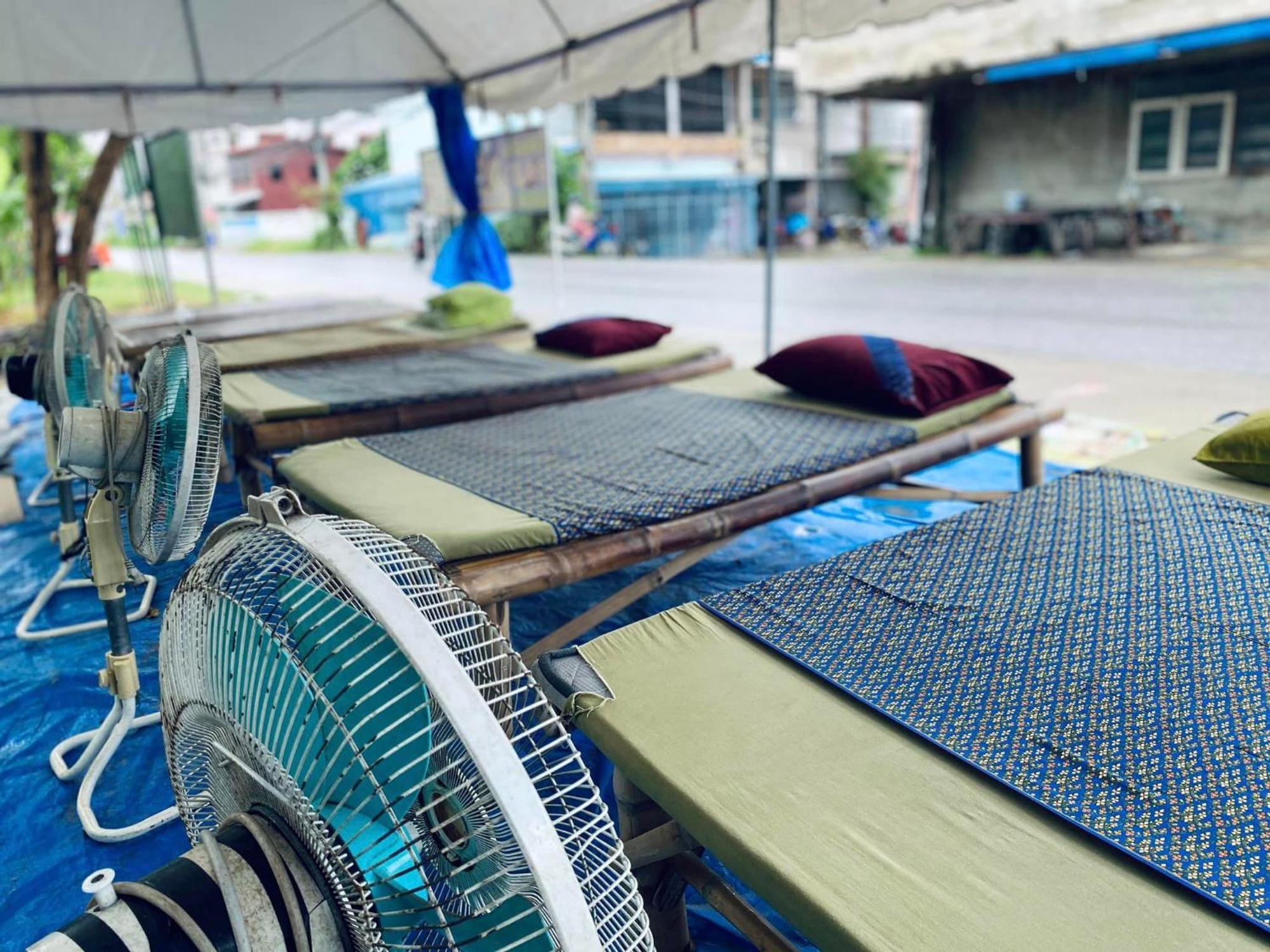Hostelbed And Retreat Phitsanulok Exterior photo