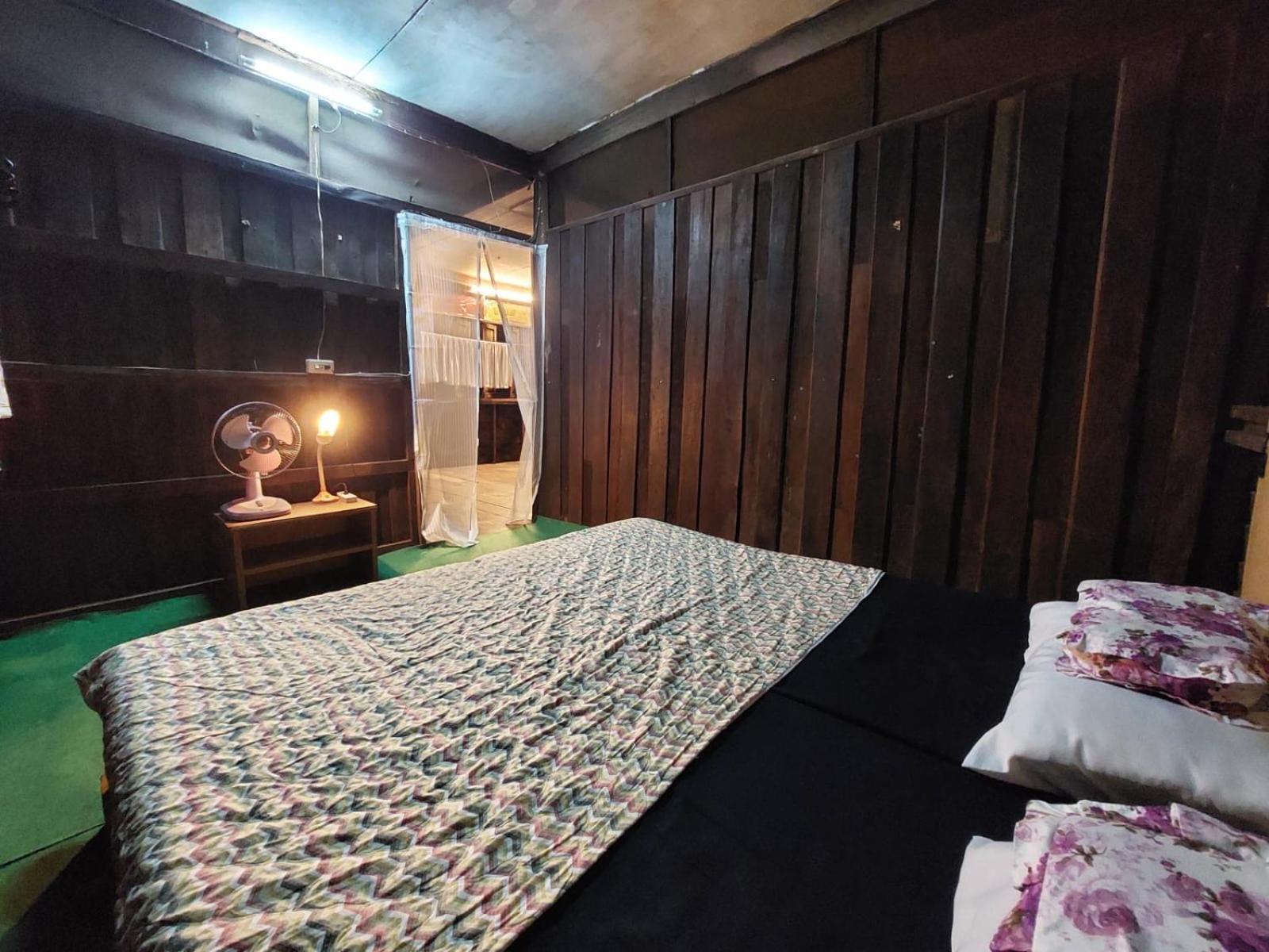 Hostelbed And Retreat Phitsanulok Exterior photo
