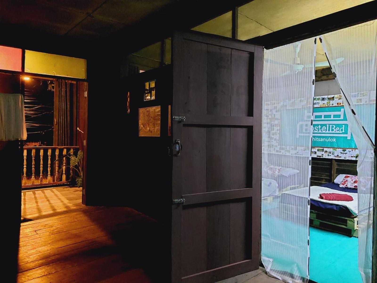Hostelbed And Retreat Phitsanulok Exterior photo